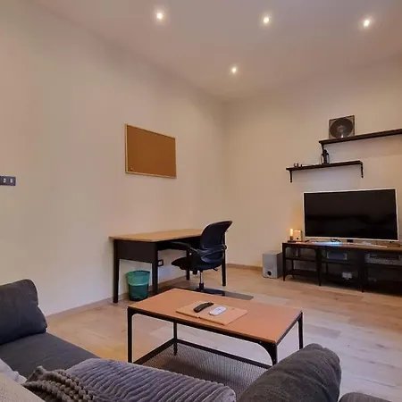 Apartamento Lo-fi Theater Trieste